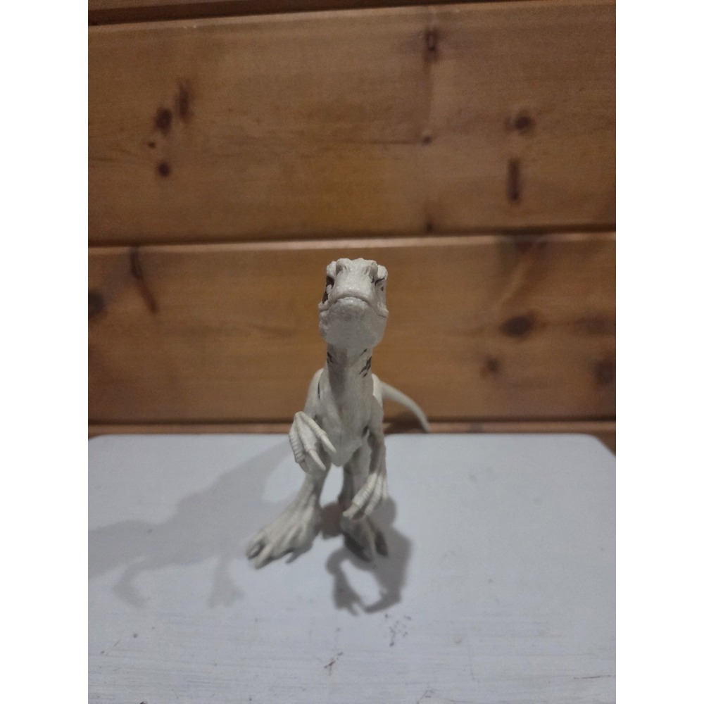 2021 Mattel Jurassic World‎ Park Dino Escape White Velociraptor Figure Rare